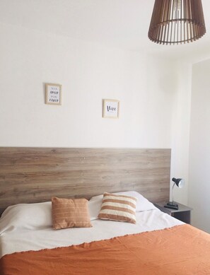 1 bedroom, WiFi, bed sheets