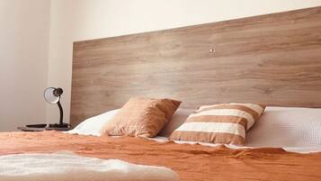 1 habitación, wifi y ropa de cama