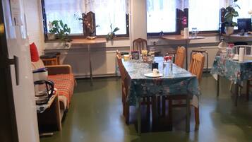 Daily continental breakfast for a fee