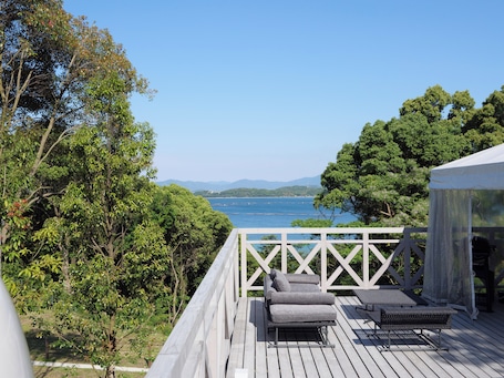 Dome Tent - D6 | Balcony