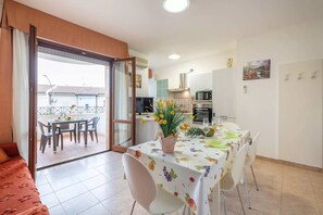 Apartment, 2 Bedrooms, Balcony, City View | Dining room - Brand new Flat Near Alghero Beach (Alghero)