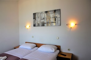 Wifi gratis y ropa de cama 
