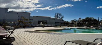 Relaxing Coastal unit in Batehaven