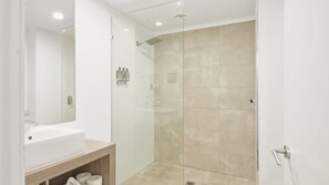 Shower, towels