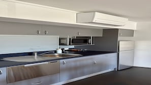 Fridge, microwave, stovetop, toaster