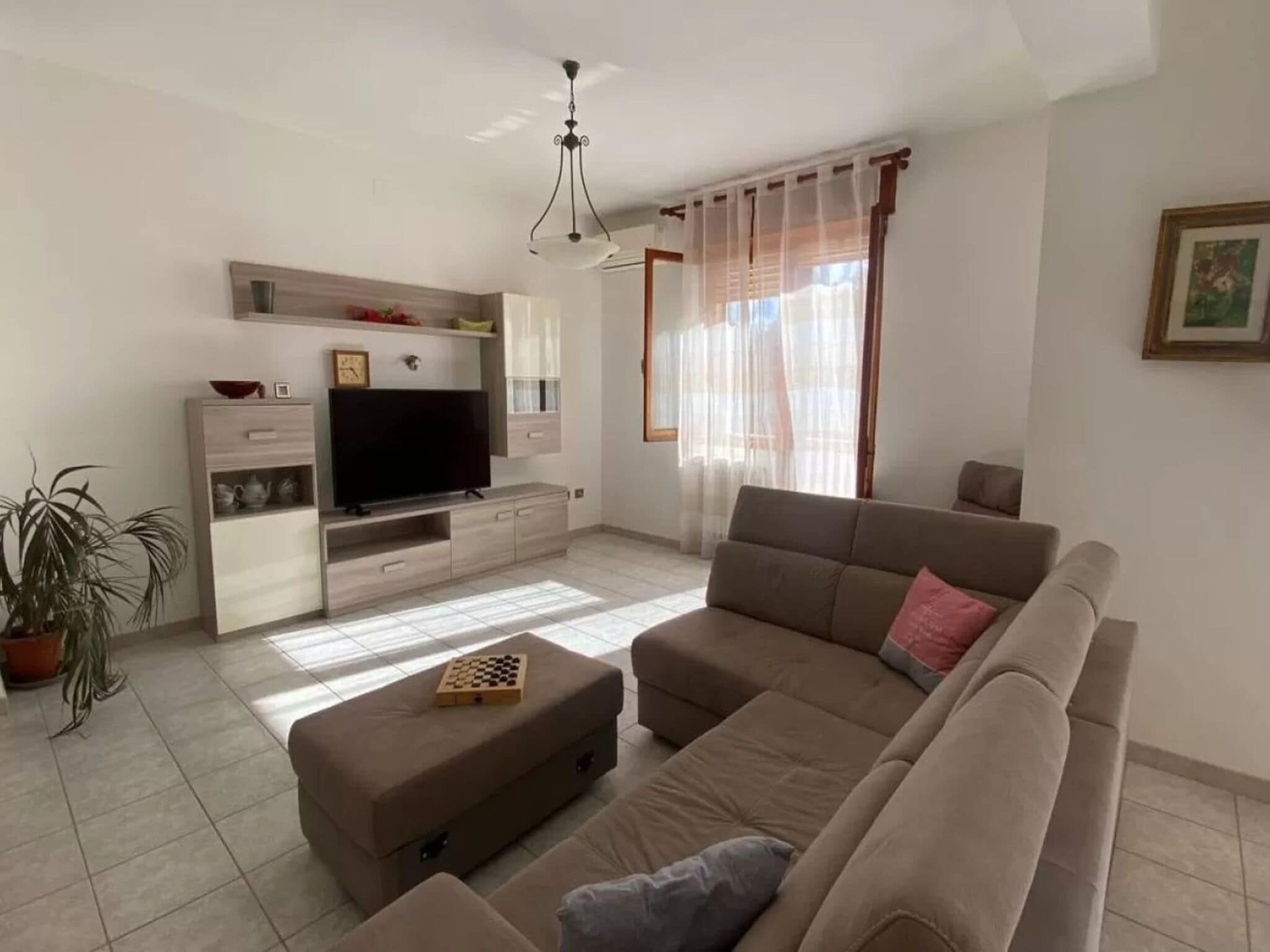 Appartamento, 2 camere da letto, balcone, vista città | Soggiorno
