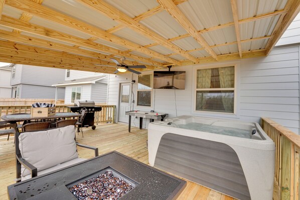 屋外ダイニングエリア