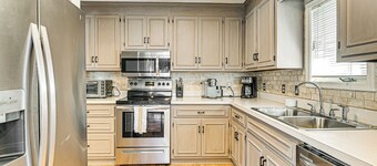 1 Mi to Broadway at the Beach: Home w/ Large Yard!