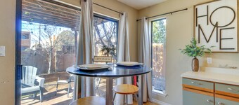 1 Mi to Unm: Convenient Albuquerque Townhome!