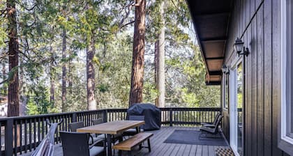 Access to Pine Mountain Lake: Family Cabin w/ Deck