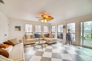 House (4 Bedrooms) | Interior