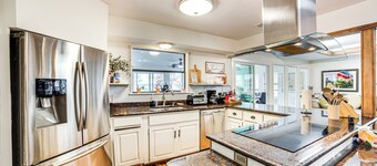 Home on Lake Fork: Patio, Grill & Fire Pit!