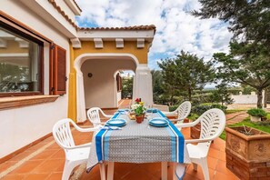 Villa, 4 Bedrooms, Patio, Garden View | Outdoor dining - Amazing Detached Villa for 8 Guests Near Stintino (Stintino)