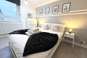 1 bedroom, iron/ironing board, travel cot, free WiFi