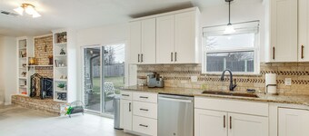 5 Mi to Museum of the Great Plains: Home w/ Patio