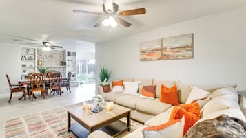 House (3 Bedrooms) | Front of property