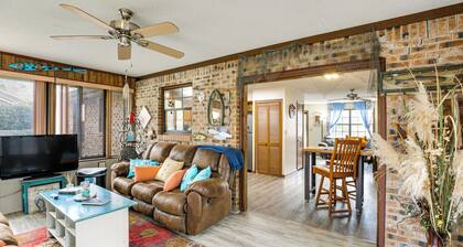 Cozy Home w/ Fenced Backyard in Sunset Beach!