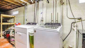 Rumah (2 Bedrooms) | Interior