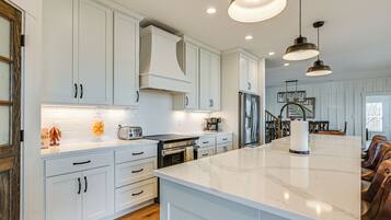 House (Multiple Bedrooms) | Interior