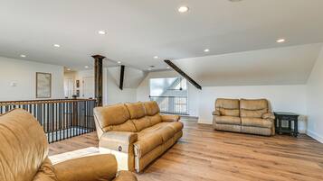 House (Multiple Bedrooms) | Interior