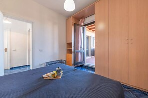 Appartement, 2 slaapkamers, balkon, uitzicht op zee | 3 slaapkamers