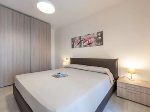 Departamento, 3 habitaciones, balcón, vista a la ciudad | 3 habitaciones 