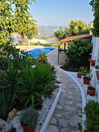 Exterior. Casa Das Margaridas