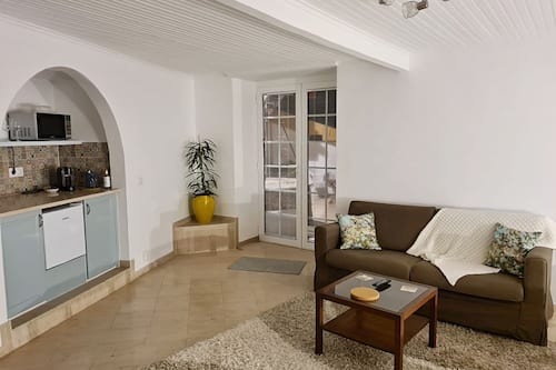 Suíte estúdio luxo, vista para o jardim | Camas com colchões pillow-top, Wi-Fi de cortesia, roupa de cama
