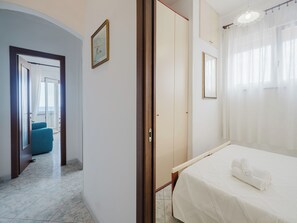 Appartement, 1 slaapkamer, balkon, uitzicht op zee | 2 slaapkamers