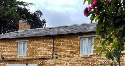 A quiet country retreat in a listed property. Explore and relax.