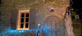 4-person house, perched village in Drôme Provençale.