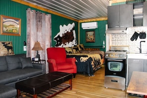 Studio | Interior