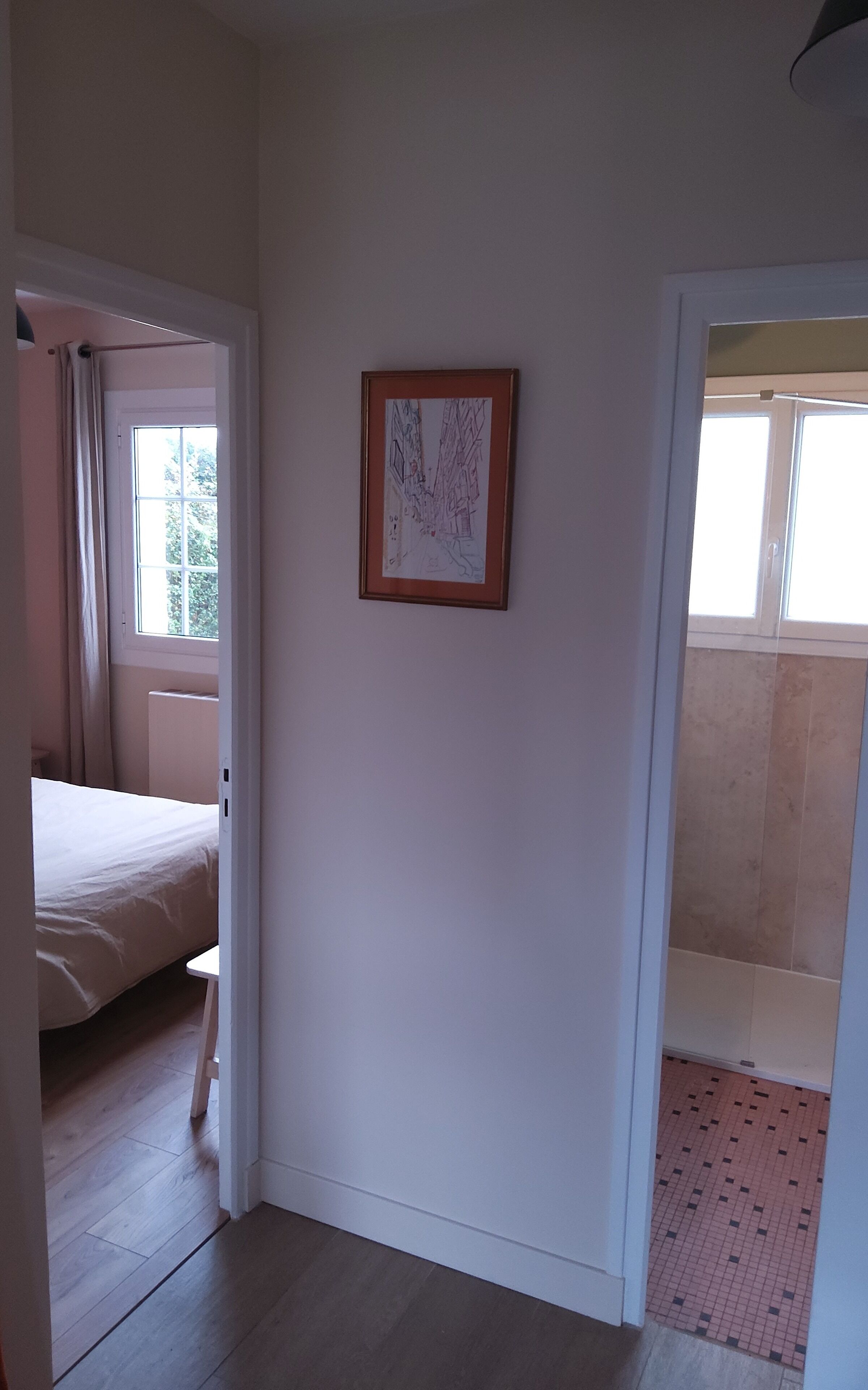 1 slaapkamer, een strijkplank/strijkijzer, wifi, beddengoed