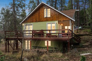 House, 4 Bedrooms | Exterior