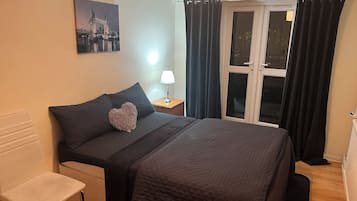 1 bedroom, iron/ironing board, free WiFi, bed sheets