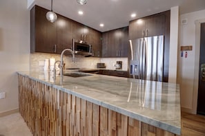 Private kitchen - Pp409 Passage Point 2 Bedroom Condo (Copper Mountain)