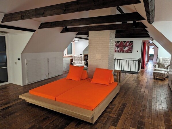 WiFi, bed sheets