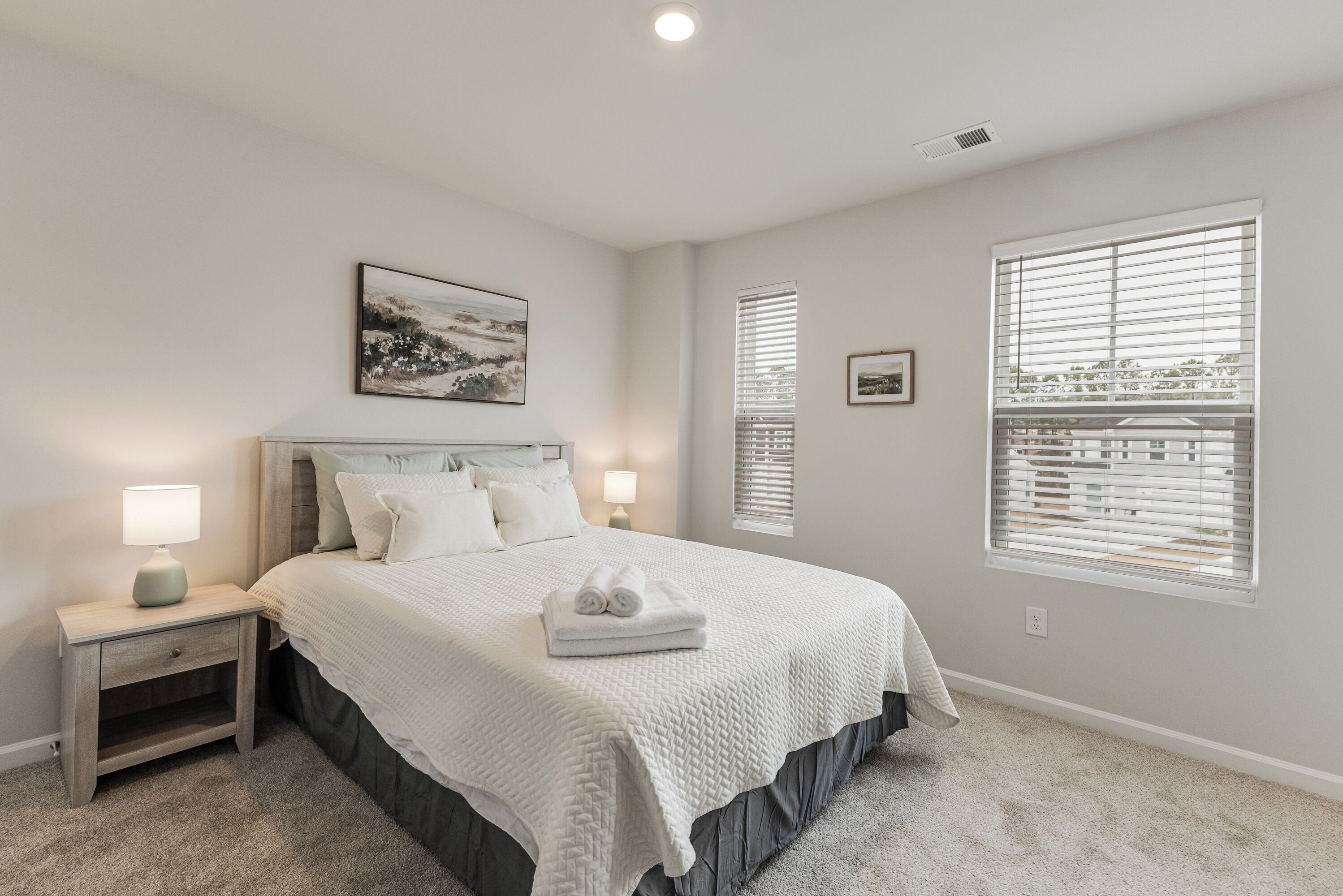 3 bedrooms, desk, iron/ironing board, free WiFi