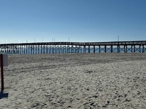 Liegestühle, Strandtücher