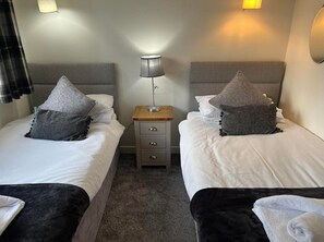 3 Schlafzimmer, Bügeleisen/Bügelbrett, kostenloses WLAN, Bettwäsche