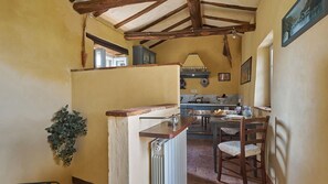 Réfrigérateur, four, plaque de cuisson, lave-vaisselle