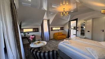 Comfort-studiosviitti, näköala puutarhaan | Työpöytä, kannettavalle tietokoneelle sopiva työtila, äänieristys