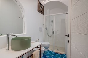 Klassieke tweepersoonskamer, 1 tweepersoonsbed | Badkamer