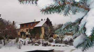 Enceinte de lâhĂ©bergement