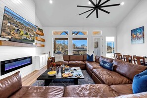 Smart TV, fireplace, table football, ping pong