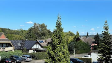 Parkplätze auf dem Gelände