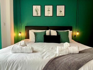 2 bedrooms, WiFi, bed sheets