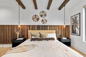 7 bedrooms, desk, iron/ironing board, free WiFi
