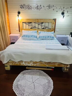 1 bedroom, free WiFi, bed sheets