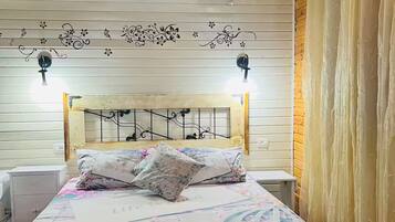 1 bedroom, free WiFi, bed sheets